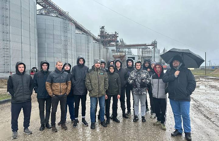 Студенты Мичуринского ГАУ прошли стажировку в агрохолдинге «ЭкоНива»