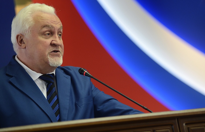 Председатель Тамбовской облдумы Евгений Матушкин поздравил с началом нового учебного года