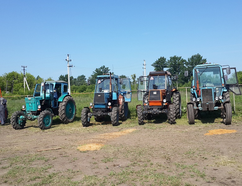 Обучающиеся Мичуринского ГАУ прошли учебную практику на трактородроме