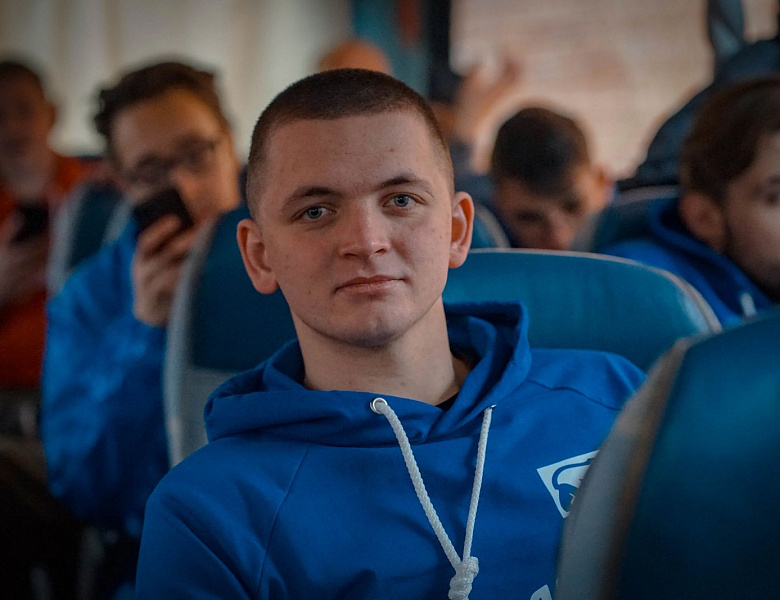 Студент Ростислав Попов оказывал помощь в ДНР