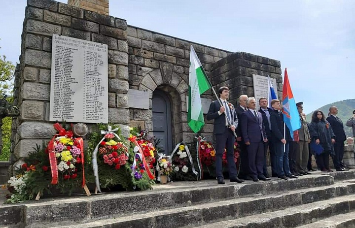 Мичуринцы в День Победы приняли участие в памятных акциях на болгарской земле.