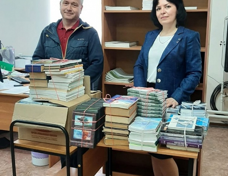 Мичуринский ГАУ передал Луганскому университету гуманитарную помощь